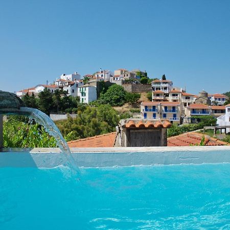 Althea Traditional Hotel Alonnisos Town Exterior photo